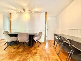 Workers • 16 Beds • 2 Bath • Near Volvo Vacation rental in Gothenburg