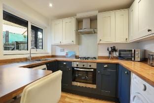 Cottage House | Peaceful Retreat Vacation rental in Macclesfield