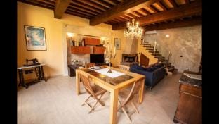 PALAZZO COLLESI  Villa in Citta di Castello