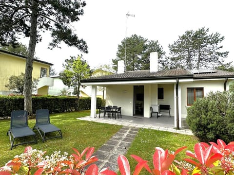 Villa with shared pools and garden Villa in Bibione