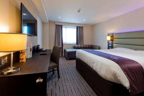 Premier Inn Gloucester - Quayside Hotel in Gloucester