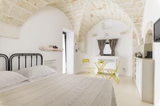 Charme Ostunese con piscina by Wonderful Italy Villa in Ostuni