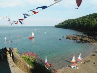 Cottage in Kingsand by Stunning Beach Views Vacation rental in Cawsand