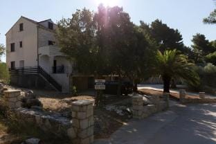 Rooms Villa Basica - Superior Double Room with Balcony and Sea View Soba 2 Apartment in Korita, Mljet