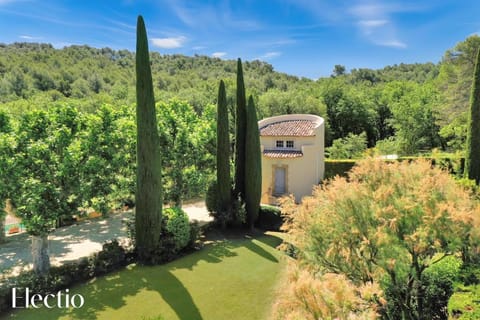 Great Bastide  Domaine Tour Campanets Apartment in Le Puy-Sainte-Réparade