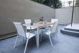 Peaceful Home with Quiet Private Yard in Kallithea Vacation rental in Kallithea