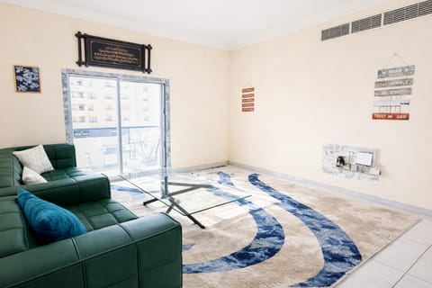 Aplyns Dormitory Male&Female Lower Bed (Al Nahda) Hotel in Al Sharjah