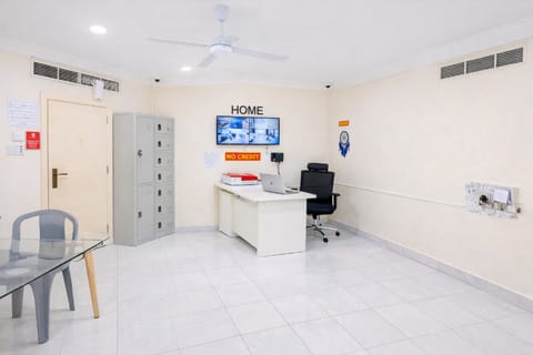 Aplyns Dormitory Male&Female Lower Bed (Al Nahda) Hotel in Al Sharjah