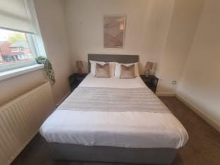Stylish 3 bed close to Nissan Vacation rental in Sunderland