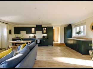 Wychwood Lodge Bed and Breakfast in Norwich