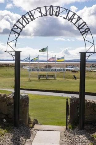 Royal Gardens Apartment 5 Apartment in Golf Road