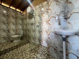 Tutwin Guesthouse Vacation rental in Kerambitan