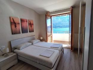 Appartamenti Helios Apartment in Limone Sul Garda