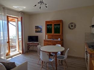 Appartamenti Helios Apartment in Limone Sul Garda