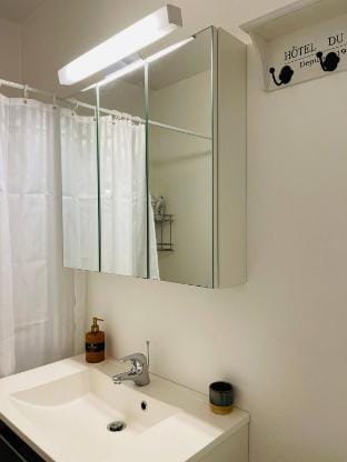 Cozy 1-Bedroom Apartment in Central Hvidovre, Copenhagen Apartment in Copenhagen