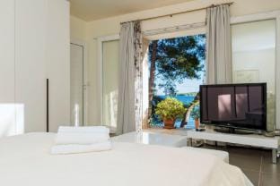 Luxury Villa Orhid 6-Bedrooms with sea View in Hvar Villa in Hvar