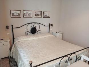 Buonanotte Rooms Bed and Breakfast in Capannori