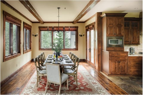 Dining table seats 10 - perfect for entertaining!