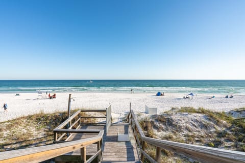 Steps down to the beach.