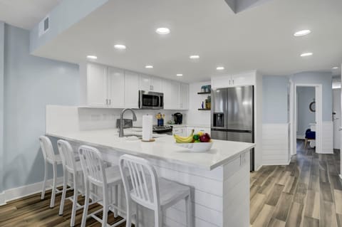 Links Club House, Just Two Golf Holes Away!