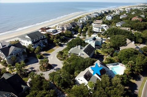 12 Dunecrest Lane by AvantStay | 2 Mins to Beach w/ Pool & BBQ House in Wild Dunes