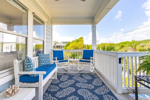 3800 Cameron Boulevard | AvantStay | Pool, Ocean Views, Deck House in Isle of Palms