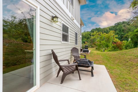 Back patio with seating.