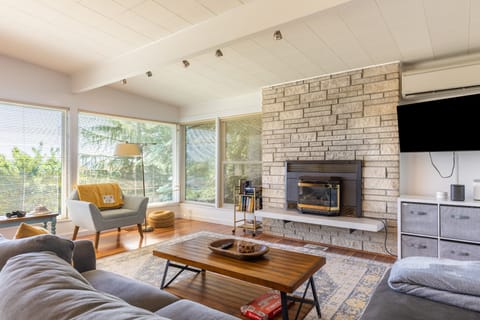 Living room. (Please note that the fireplace in the living room is not currently operational.)