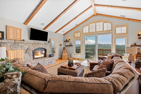 Large windows bring the views right into the spacious living room.