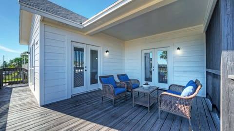 Ample seating options.