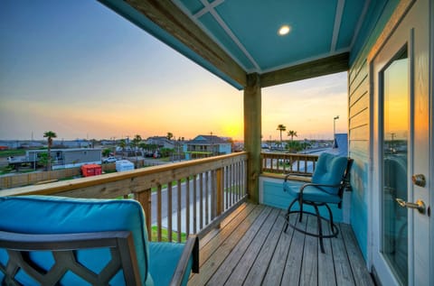 Newly Built, Outdoor Living, View, Boat Parking | 50 Shades of Blue by AvantStay House in Port Aransas