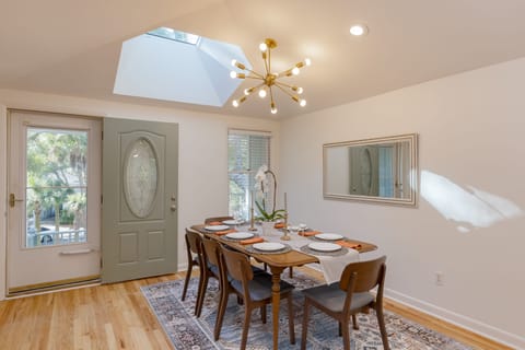 Dining area by the entrance.