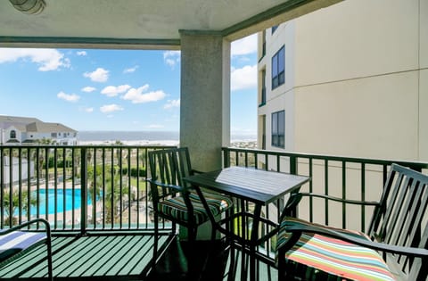 A great porch with amazing beach & ocean views