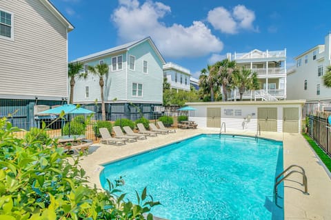 Communal swimming pool.