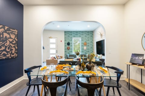 Dining table offers seating for 6.