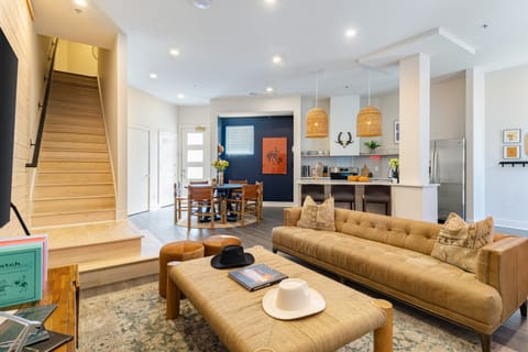 Welcome to Outrider 1012!