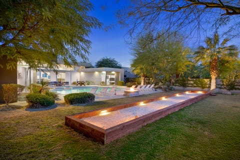 Sleeps 40 | 3 Villas, Putting Green, Bocce, Pool | Polo Villas Tres by AvantStay House in La Quinta