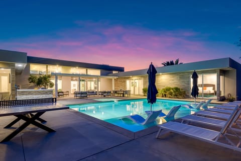 Sleeps 40 | 3 Villas, Putting Green, Bocce, Pool | Polo Villas Tres by AvantStay House in La Quinta