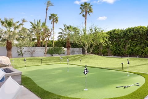 Sleeps 40 | 3 Villas, Putting Green, Bocce, Pool | Polo Villas Tres by AvantStay House in La Quinta