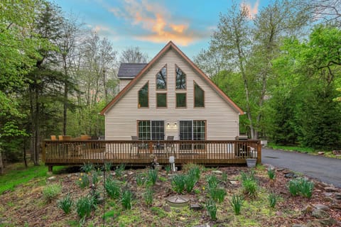 Nature retreat with a courtside seat.