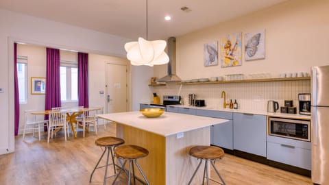 Open-concept living made for groups who love to hang.