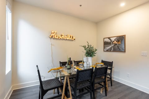 Dining area has seating for 6.