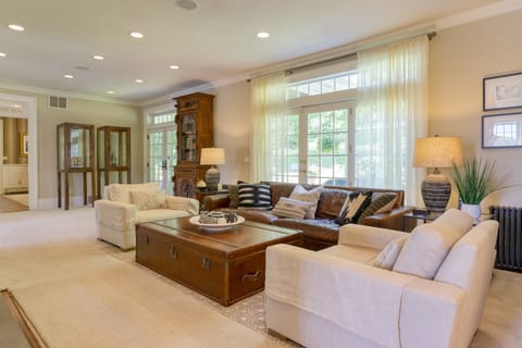 Comfortable living room.