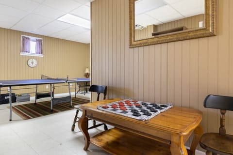 Recreation room.
