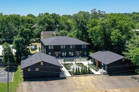 Modern comfort, Nashville style.