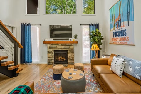 Bedroom 1 features a queen bed.