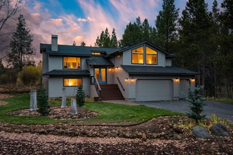 Located within the River Meadows community, granting you access to a range of amenities including tennis and pickleball courts, a community pool, and a fitness center.