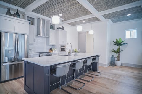 Beauty and the Beach by AvantStay | Rooftop w/ Gulf Views, Pool Access House in Inlet Beach