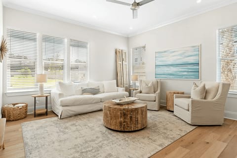 Emerald Escape by AvantStay | Walk to Beach House in Inlet Beach