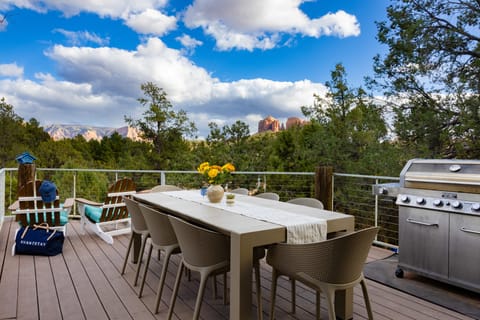 Access to the upper deck.